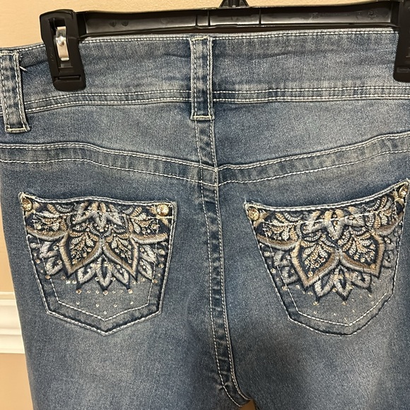 Gemma Rae Jeans - Picture 2 of 5